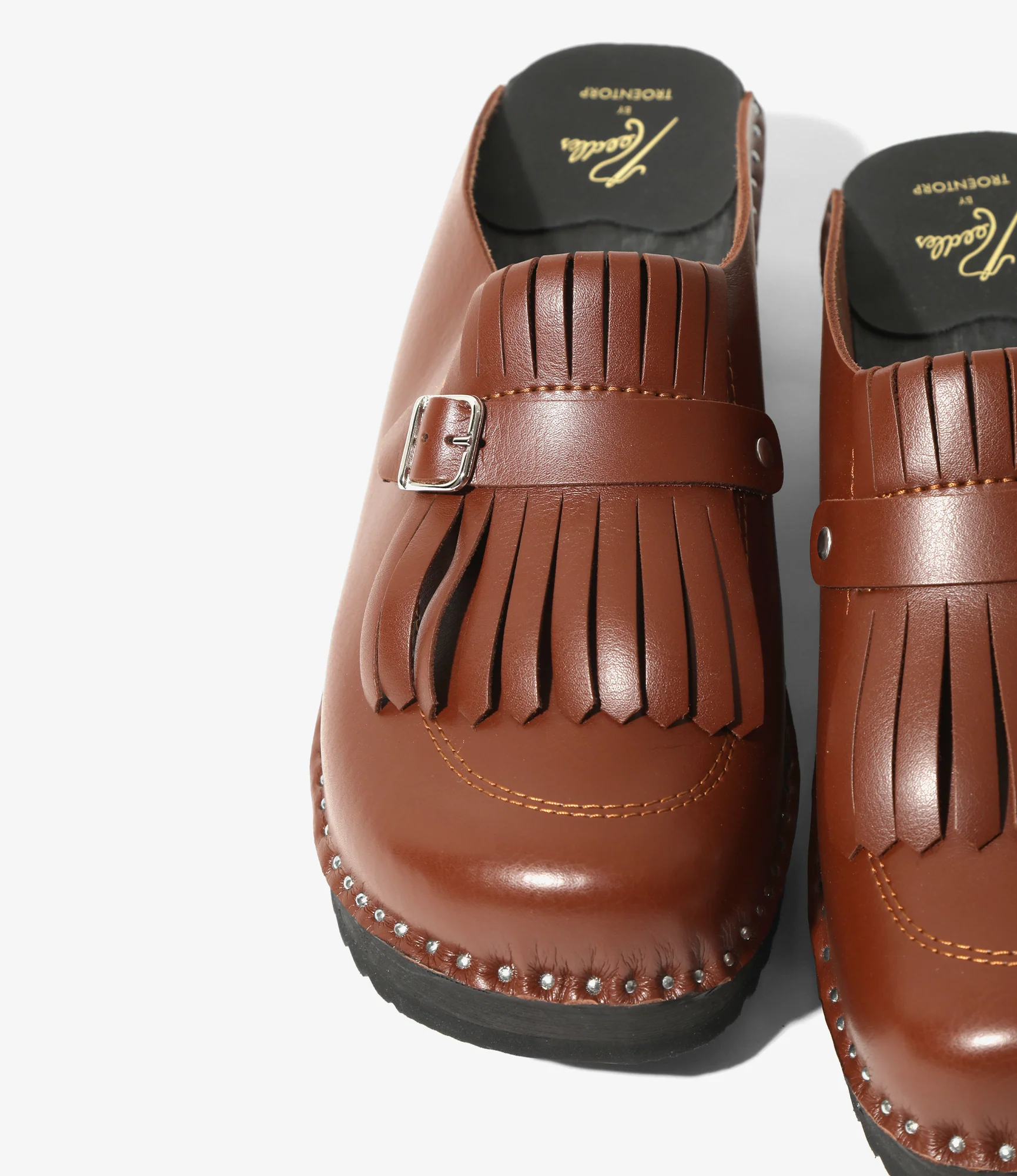 Needles x Troentorp - Kilt Fringe Clog - Rusty Brown / Black Ideal
