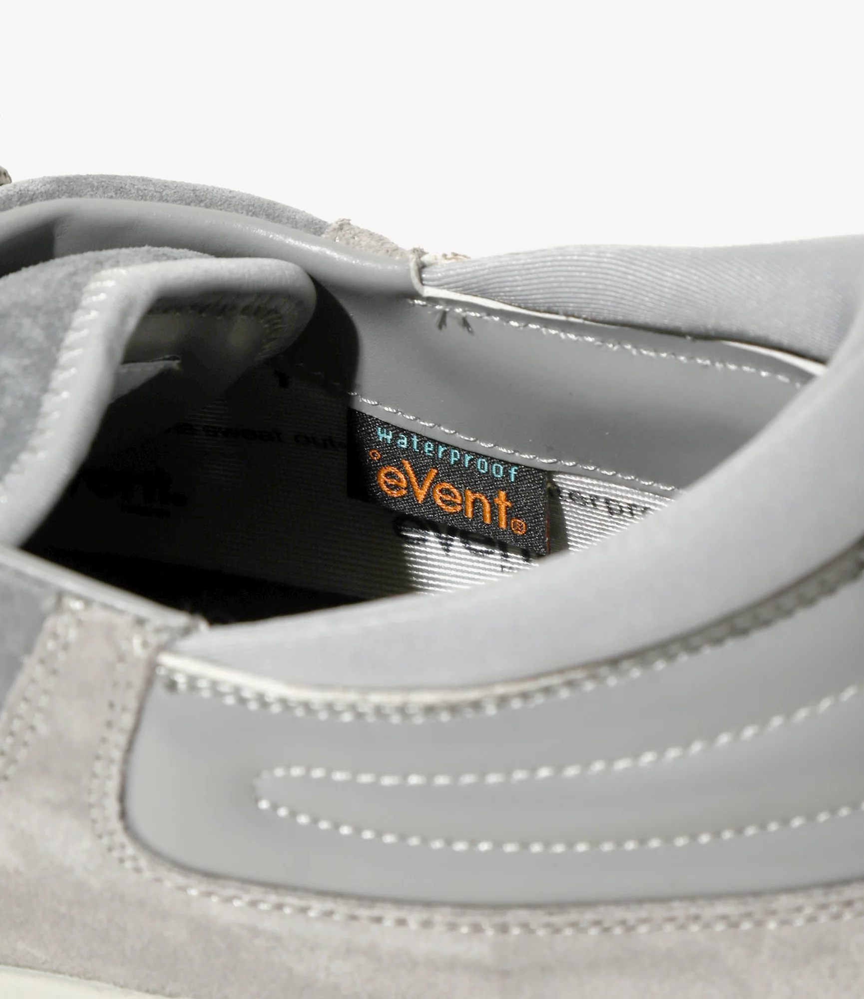 South2 West8 x SUICOKE BEETLE LO - Grey - Event 8 South2 West8 x SUICOKE BEETLE LO - Grey - Event