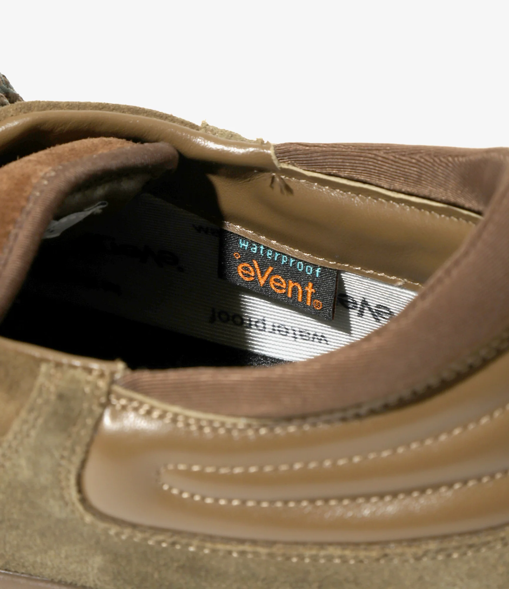South2 West8 x SUICOKE BEETLE LO - Olive - Event