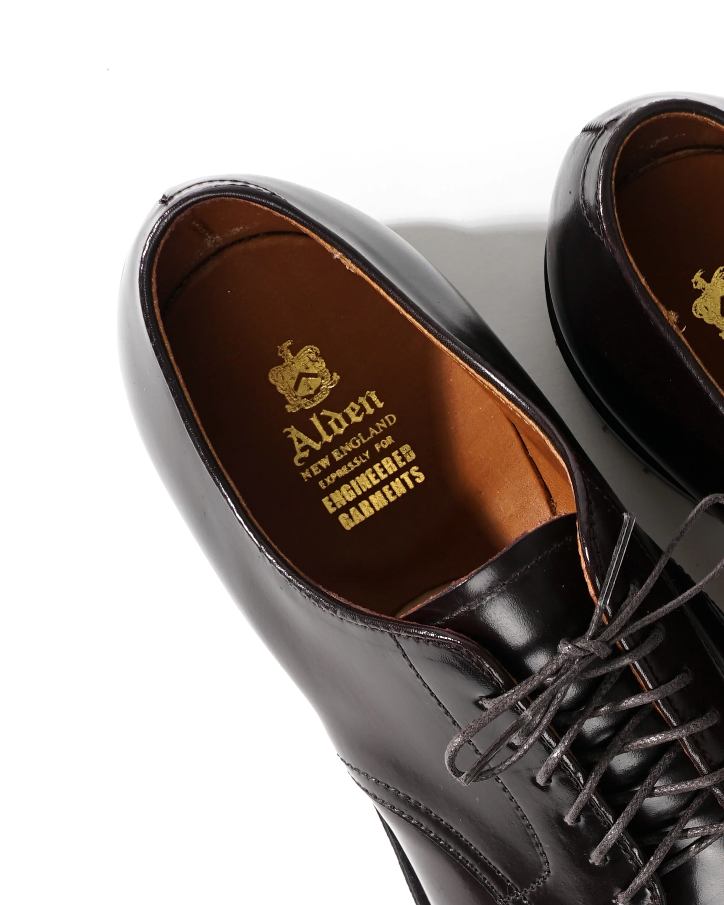 Engineered Garments x Alden - Algonquin V-Tip Blucher - #8 Shell Cordovan w/Commando Sole 8 Engineered Garments x Alden - Algonquin V-Tip Blucher - #8 Shell Cordovan w/Commando Sole